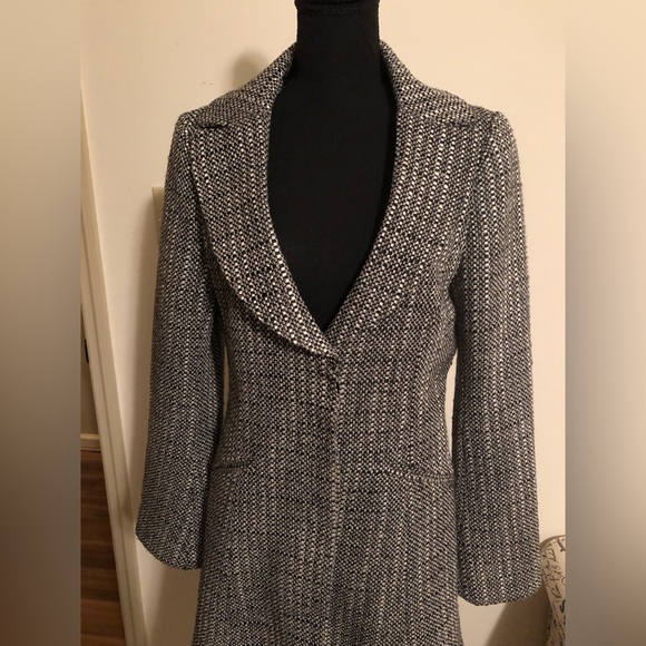 Coat; EUC; The Limited; Black, & White; Size Medium - Picture 4 of 16